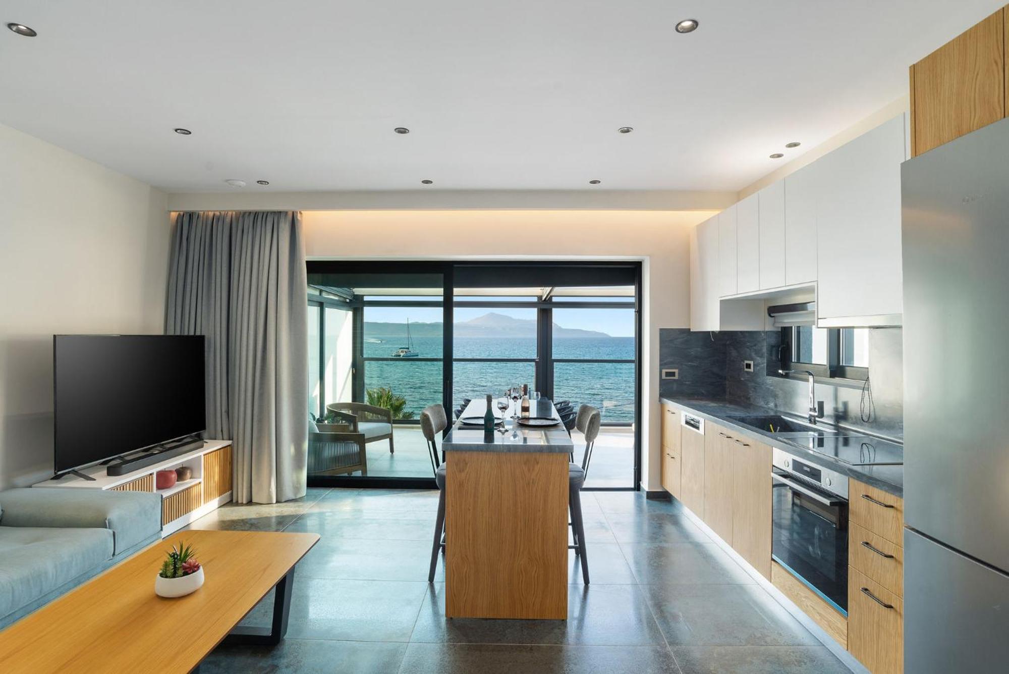 Peristeres Luxury Apartment Next To The Sea - By Apokoras Villas Алмирида Экстерьер фото