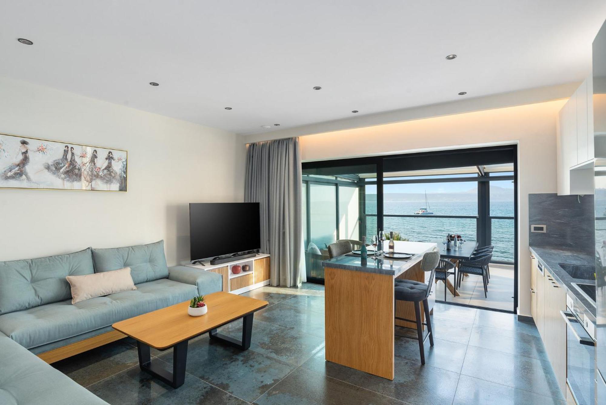 Peristeres Luxury Apartment Next To The Sea - By Apokoras Villas Алмирида Экстерьер фото